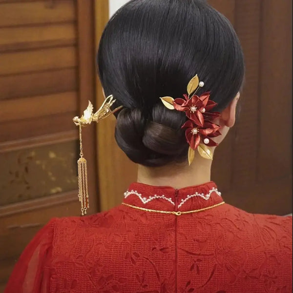 Chinese bridal Golden Phoenix Hair stick and 'Chanhua'  Thread Wrapping Flowers