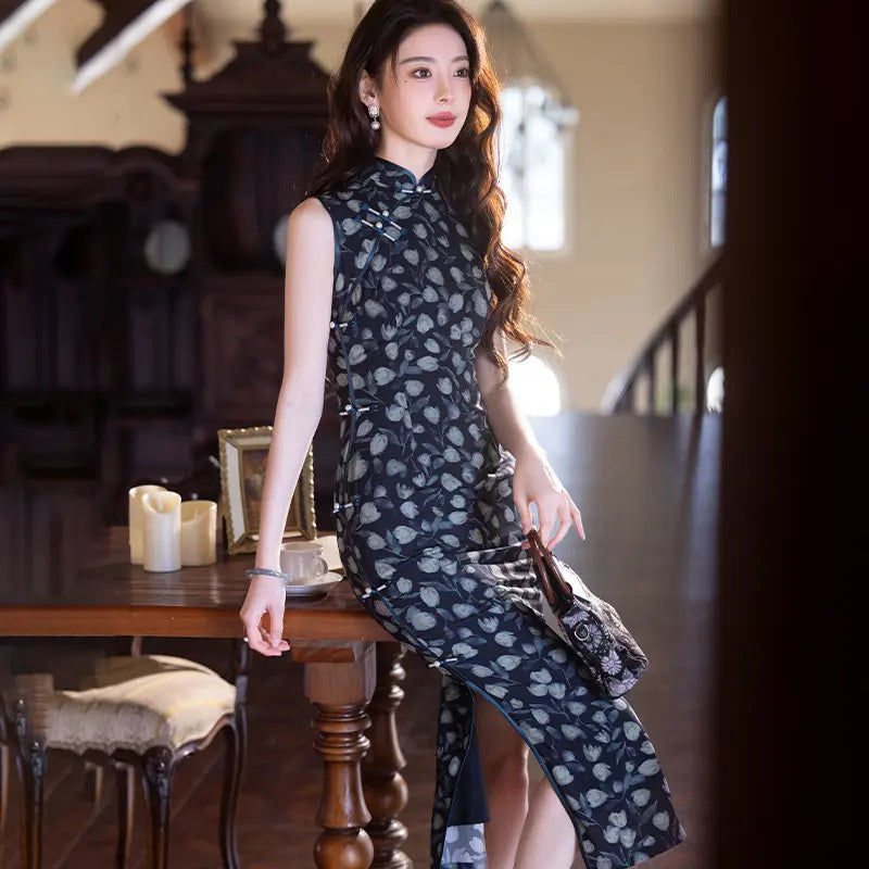 Sleeveless Navy Blue Foral Print Qipao