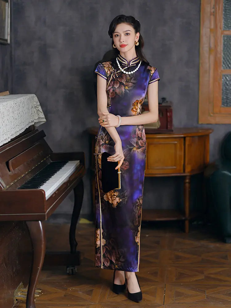 Vintage-Inspired Purple Silk Qipao with Floral Print
