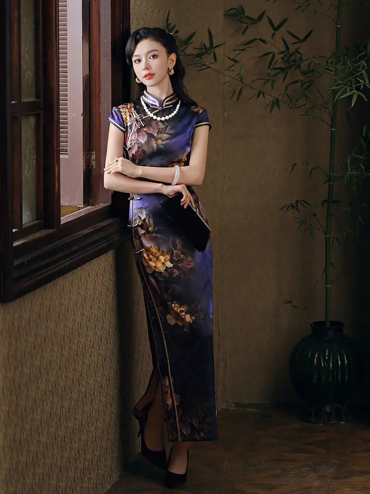 Vintage-Inspired Purple Silk Qipao with Floral Print