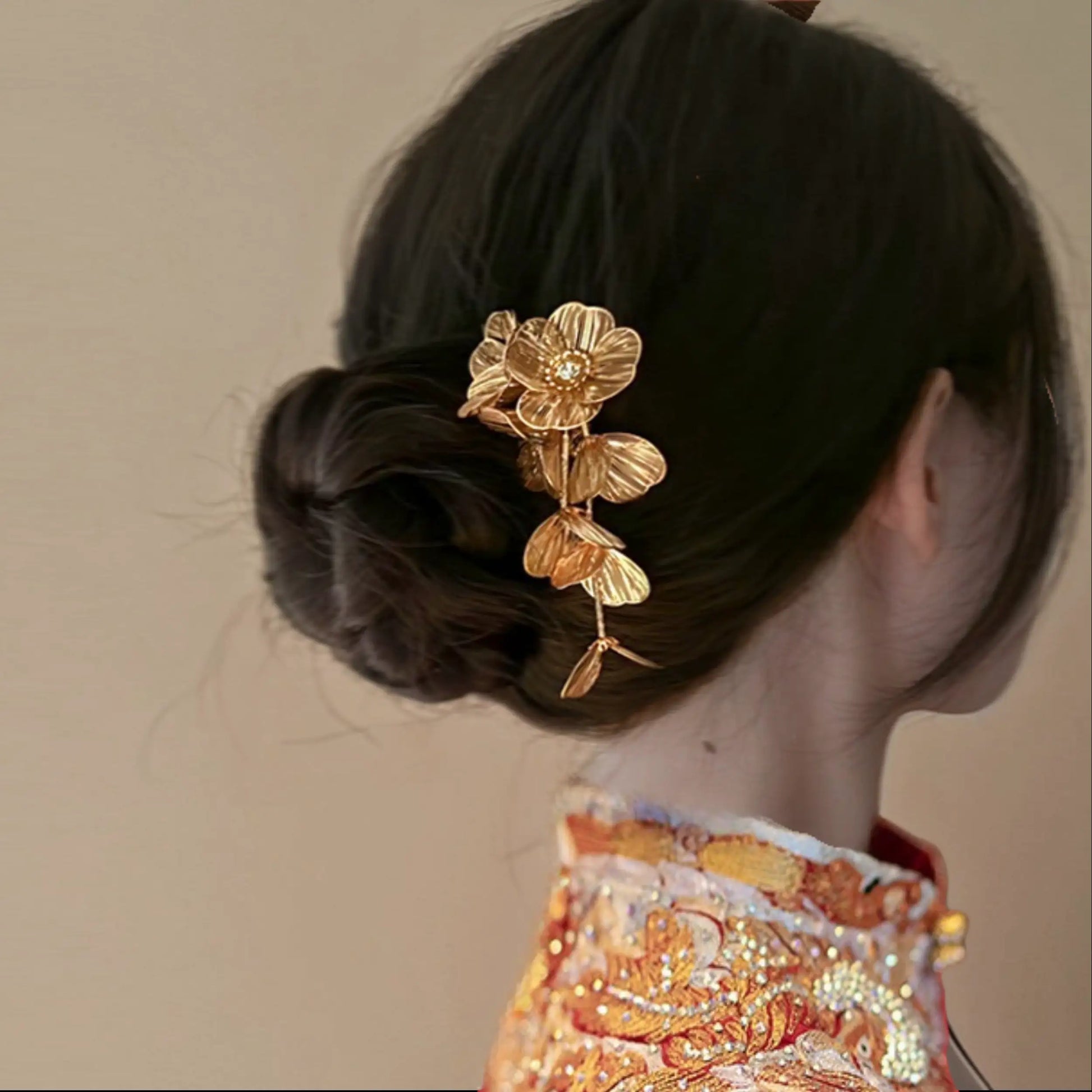 Golden Flower Petals Hair Pin for bride