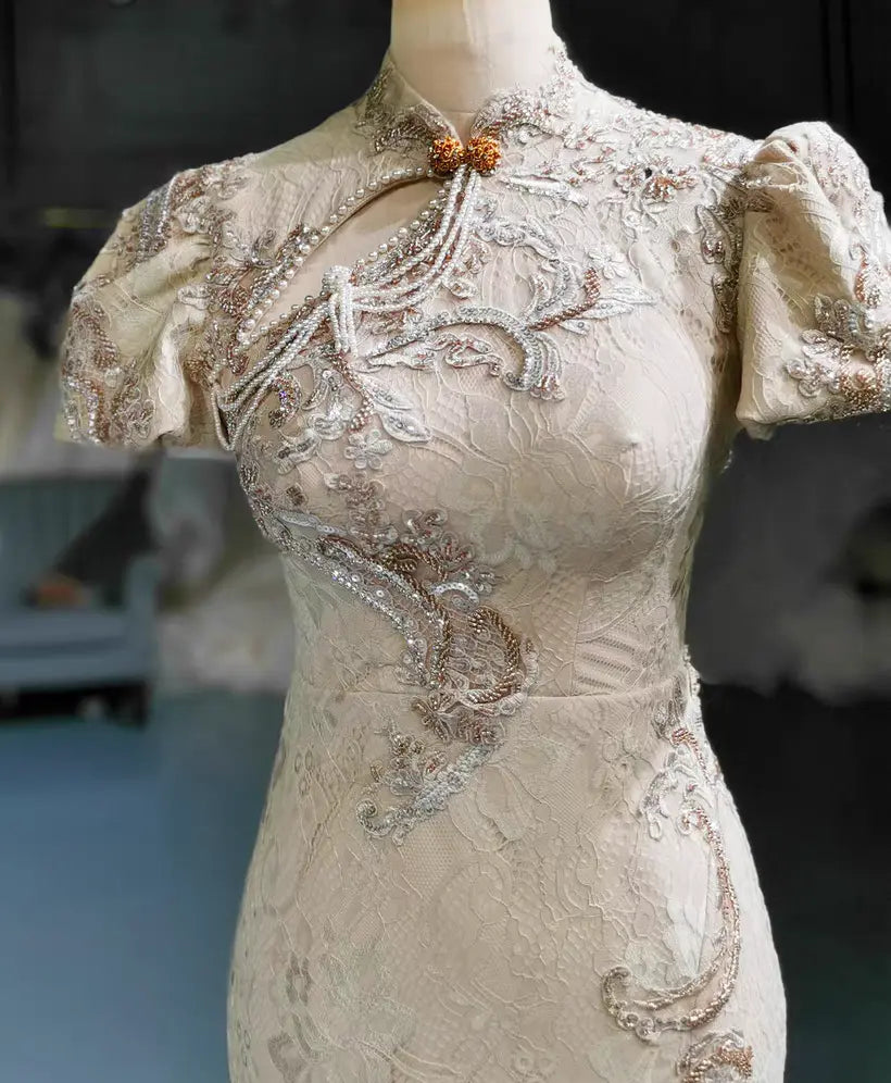 Ivory White Open Back Floral Lace Wedding Cheongsam Qipao Dress with Train
