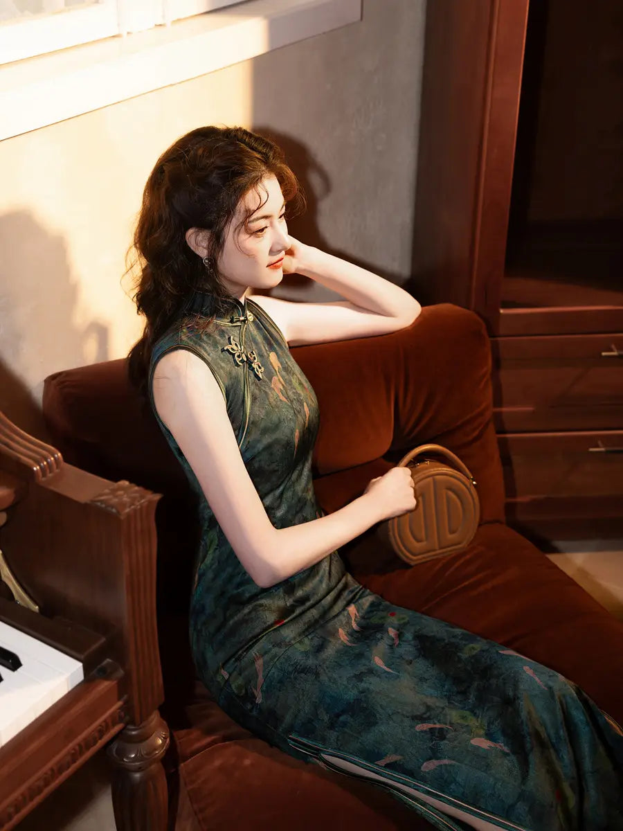 Dark Green Koi Pond Sleevess Qipao Dress