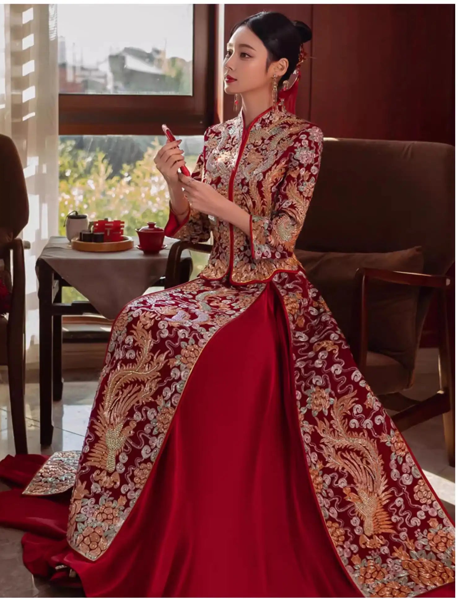 Traditional Chinese Wedding Dragon Phoenix Qun Kwa dress for bride