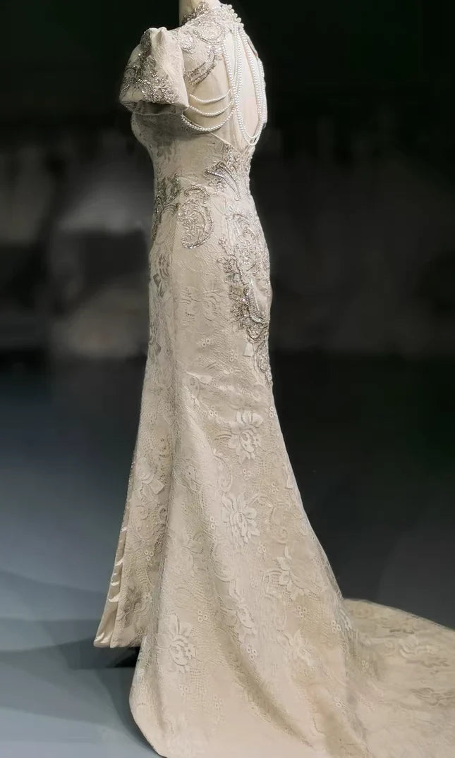 Ivory White Open Back Floral Lace Wedding Cheongsam Qipao Dress with Train