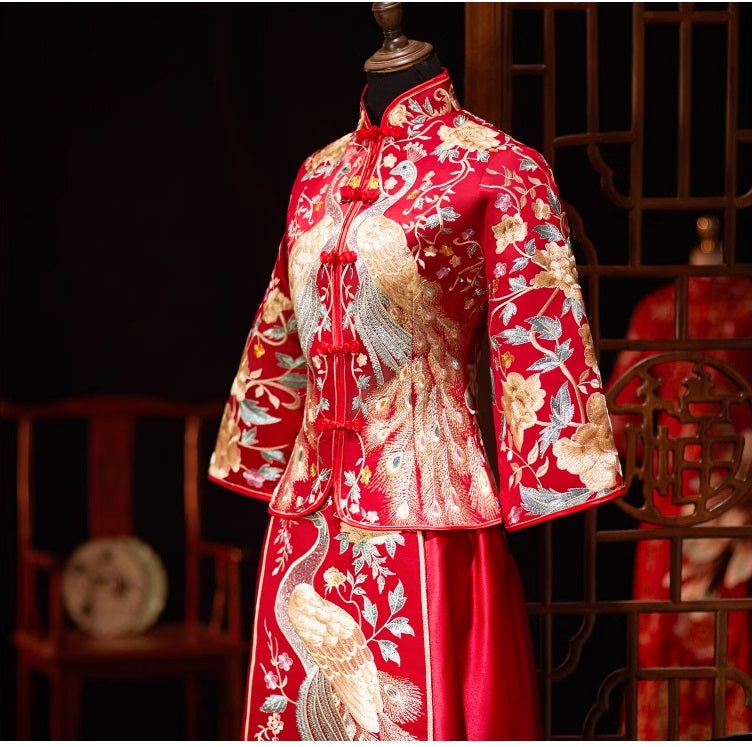 Traditional Chinese wedding phoenix qun kwa qipao dress
