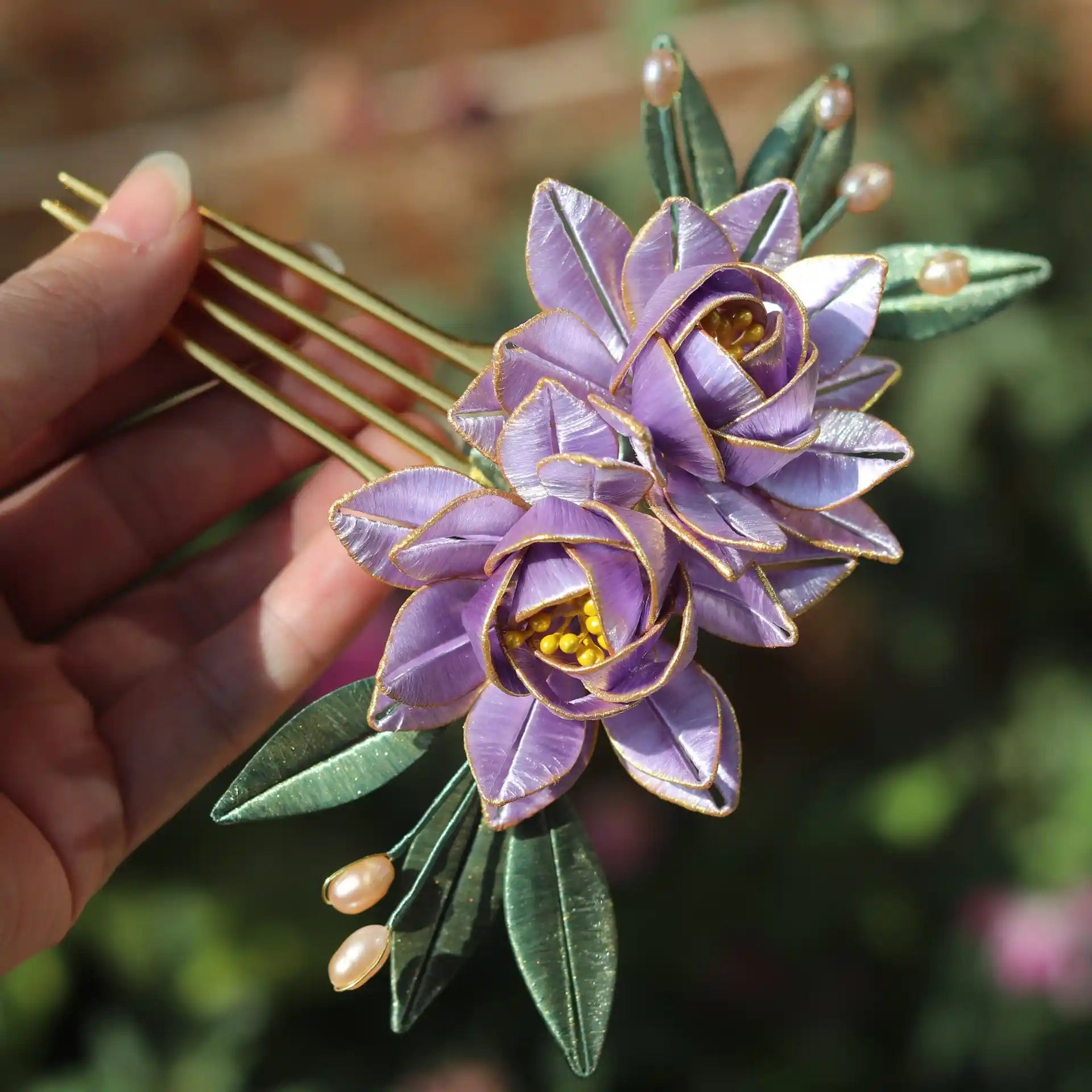 Chinese purple 'Chan Hua'  Thread Wrapping Flowers Hair Comb