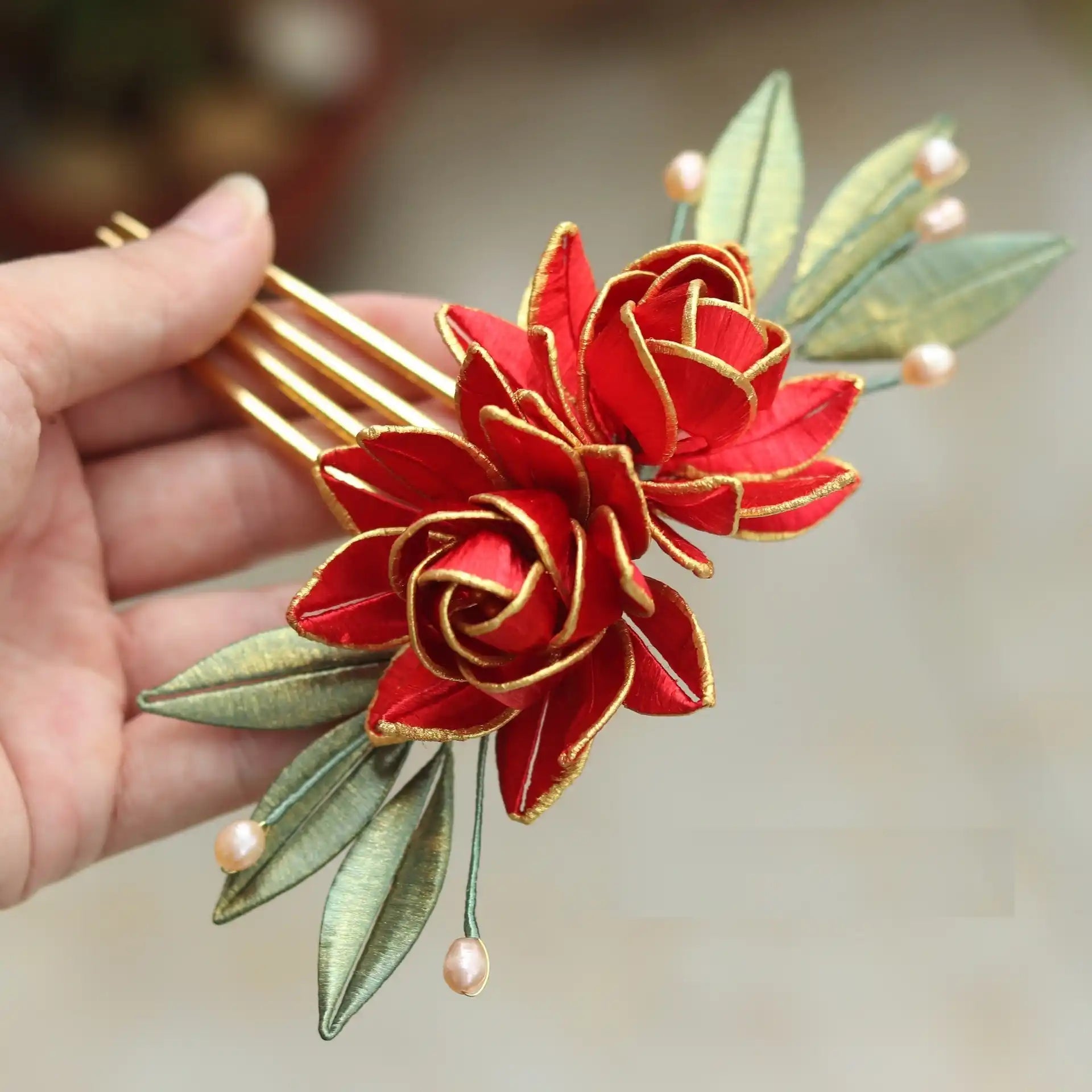 Chinese red 'Chan Hua'  Thread Wrapping Flowers Hair Comb