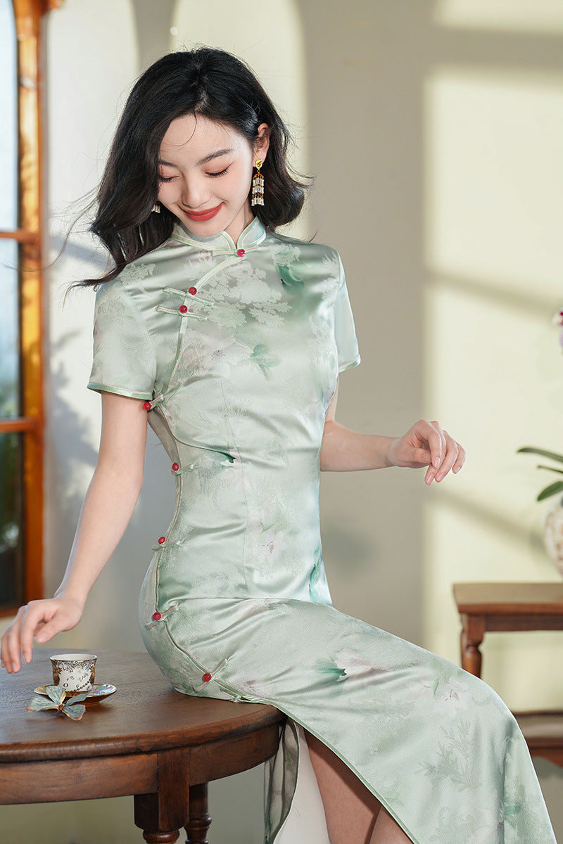 Elegant Green short sleeves Floral chinese dress qipao for events