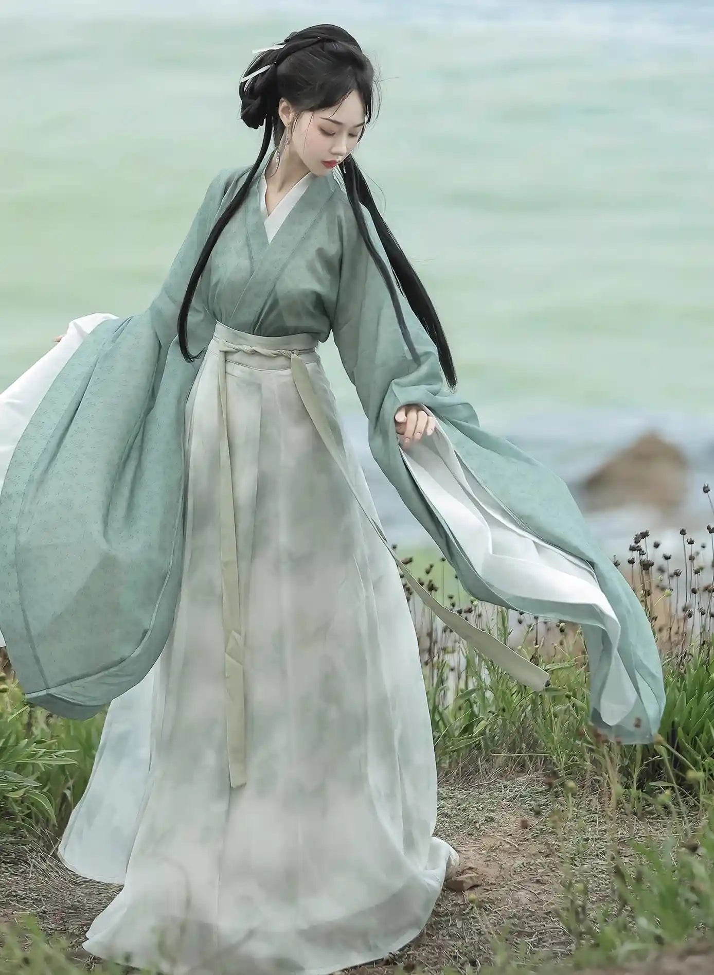Green  Wei Jin-style Flowing Chinese Hanfu Dress