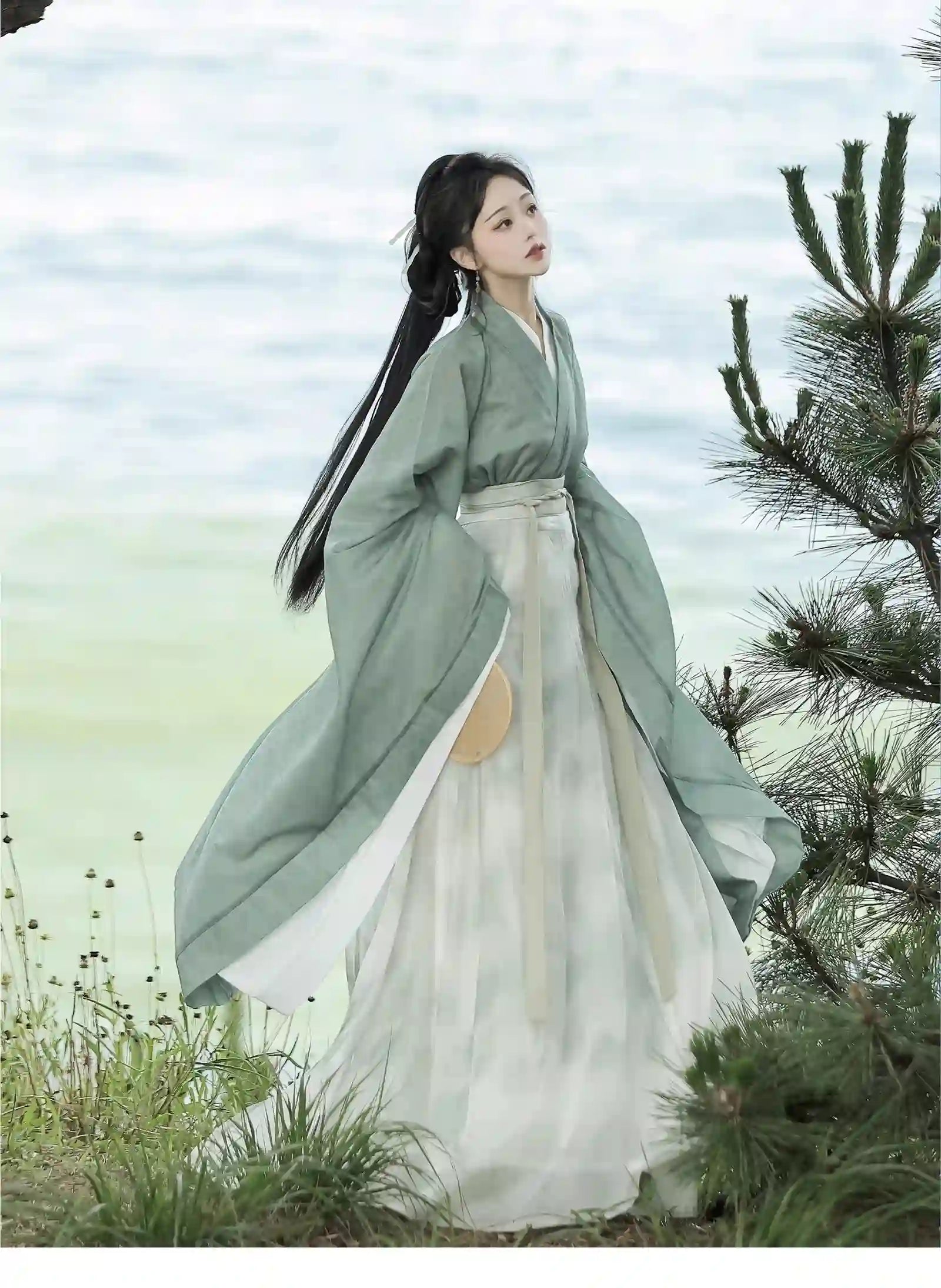 Green  Wei Jin-style Flowing Chinese Hanfu Dress