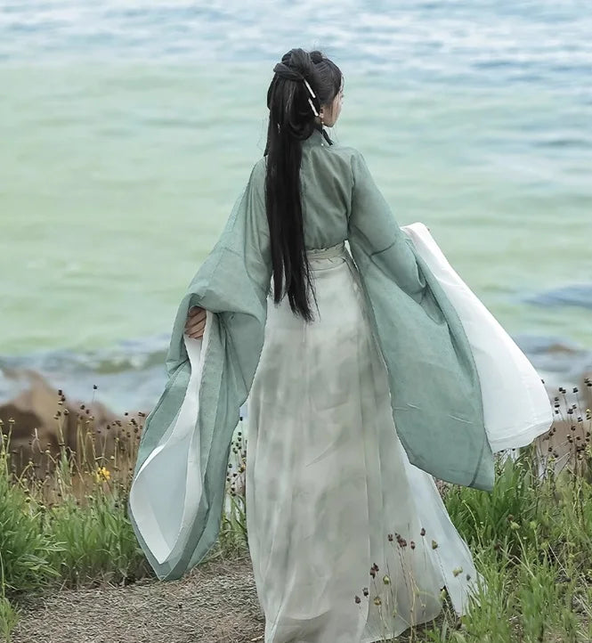 Green  Wei Jin-style Flowing Chinese Hanfu Dress