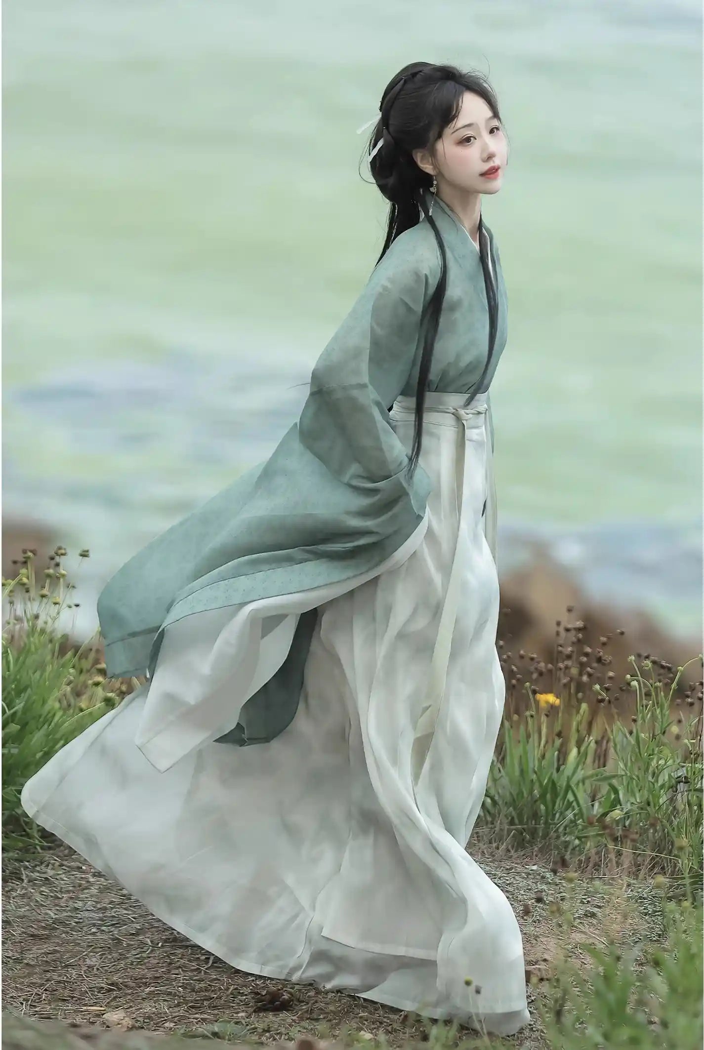 Green  Wei Jin-style Flowing Chinese Hanfu Dress