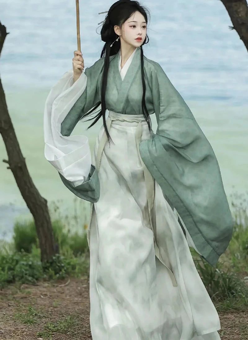 Green  Wei Jin-style Flowing Chinese Hanfu Dress