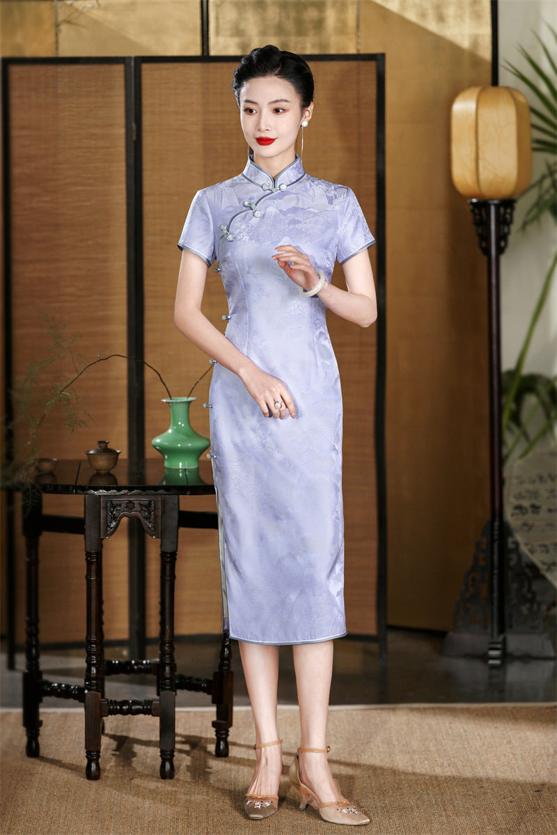 Lila Qipao-Kleid aus Maulbeerseide