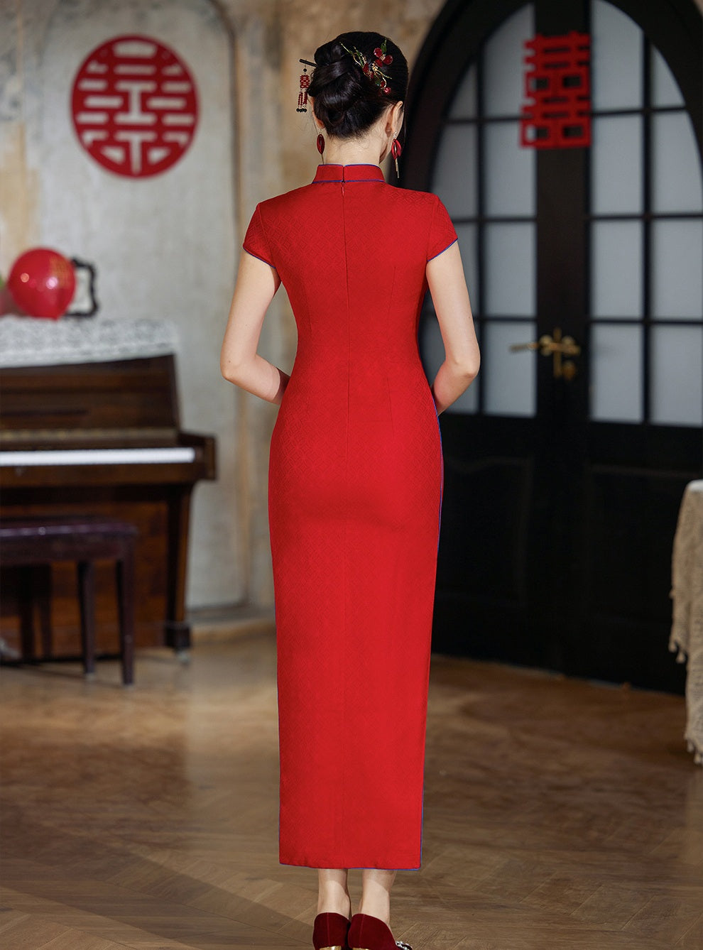 Red Cap Sleeve Jacquard  Long bridal cheongsam With Blue Trim