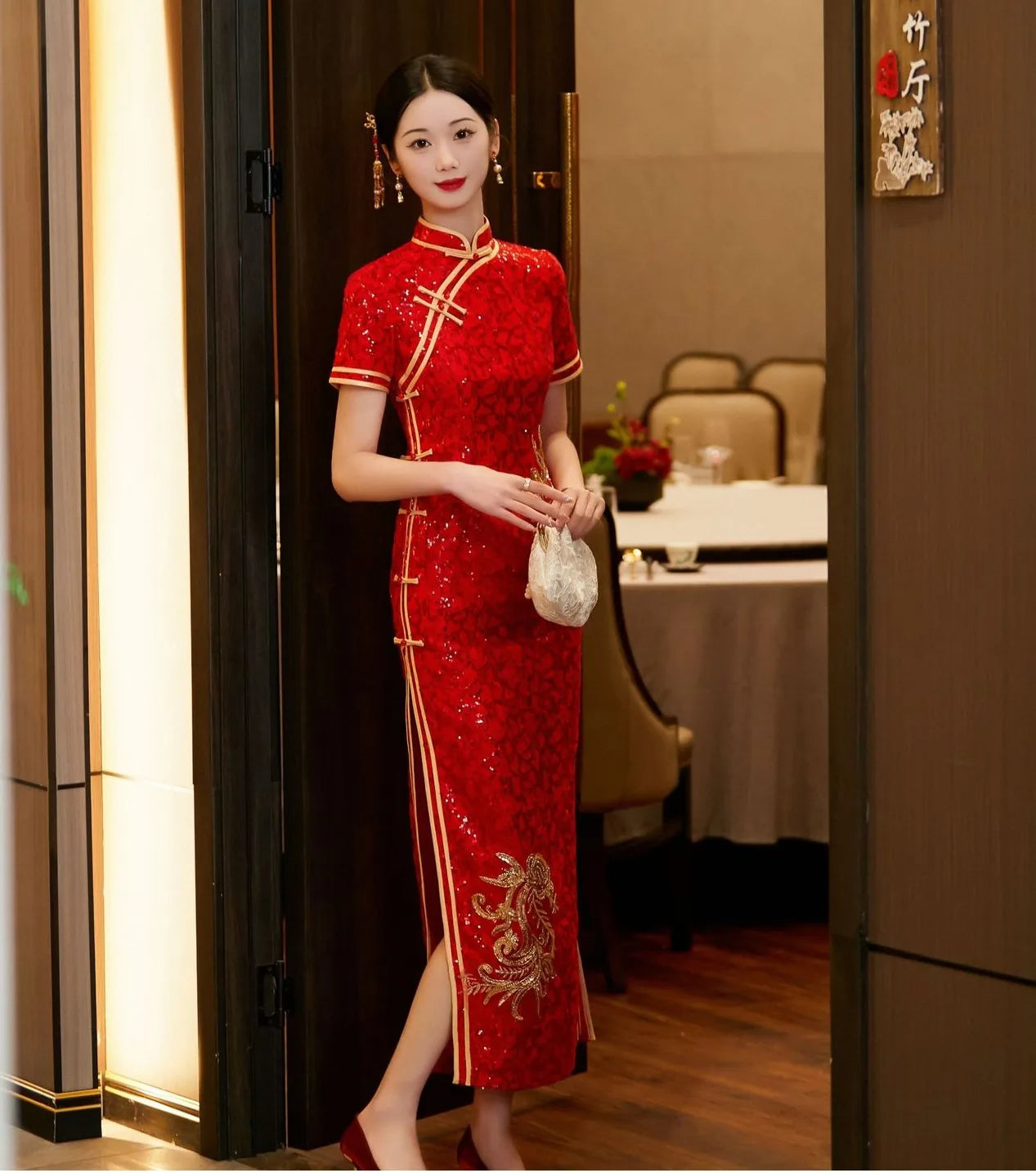 Traditional Chinese wedding Red Sequin Qipao Cheongsam with Gold Flower
