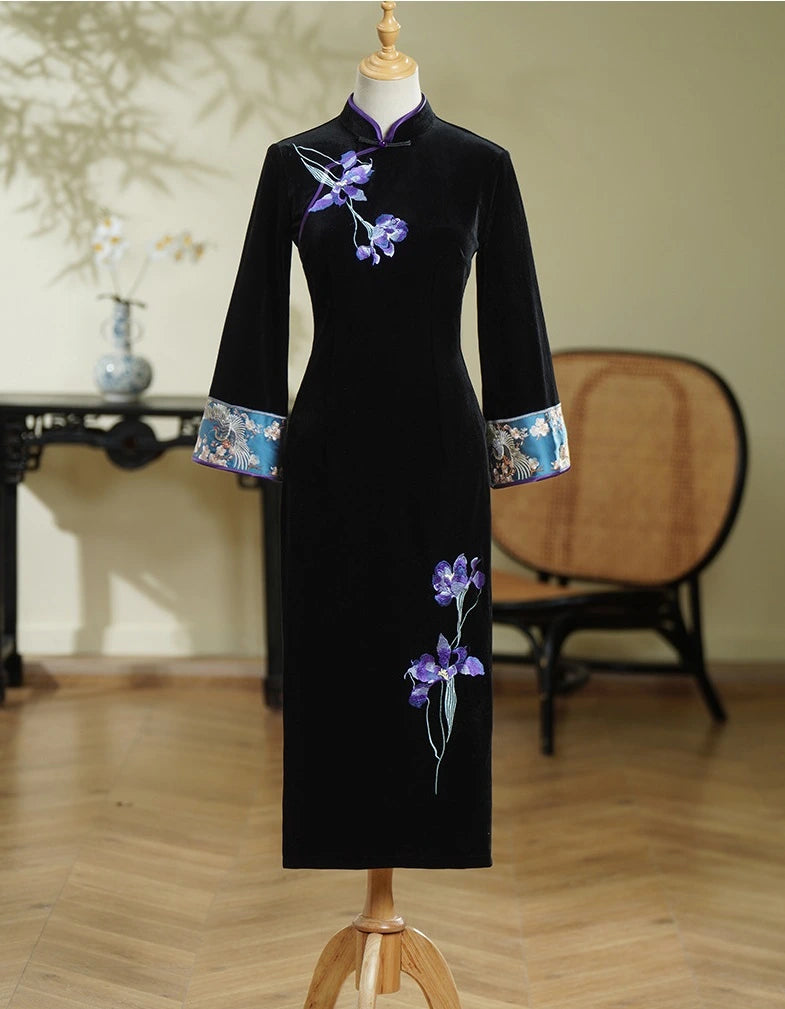 Black Long Sleeves Velvet Qipao With Purple Flowers, 3XL