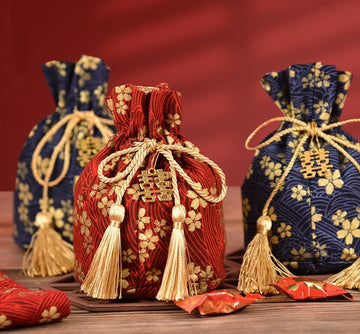 Floral wedding favor pouch bags with double happiness charm