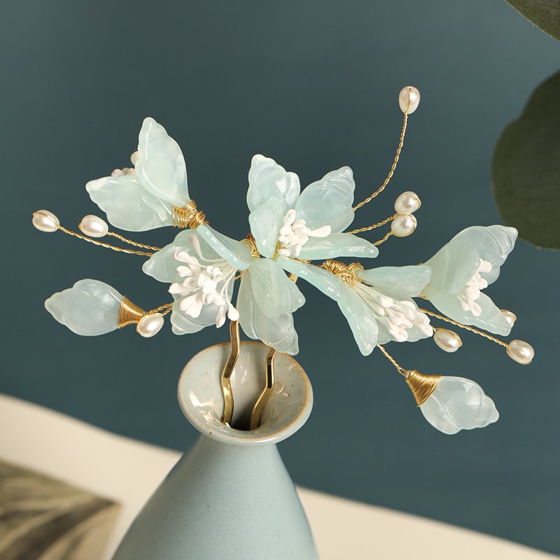 Jade look alike Hairpiece White Champaca - Oriental Me