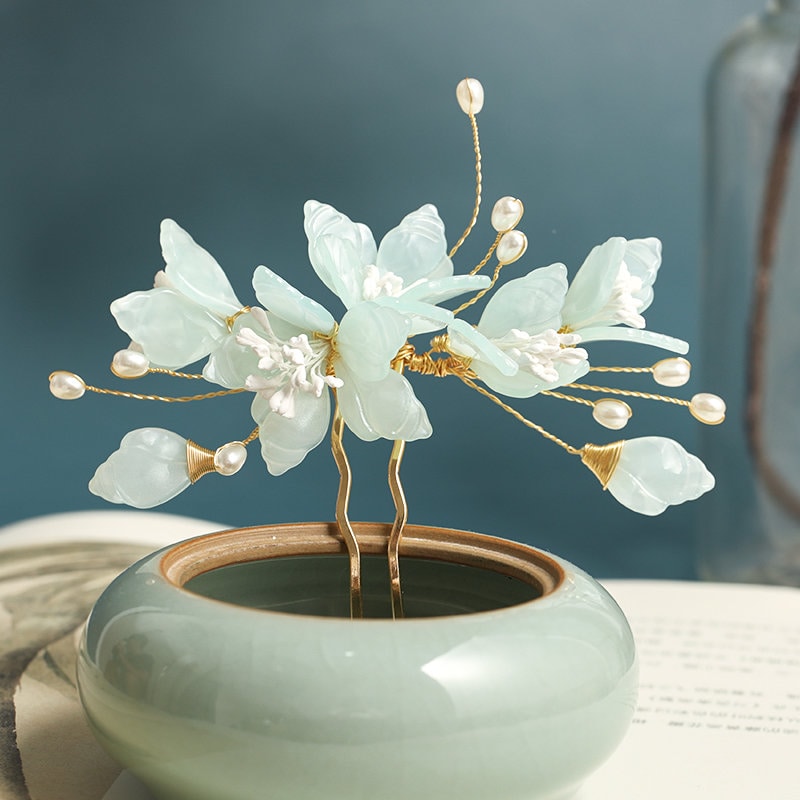 Jade look alike Hairpiece White Champaca - Oriental Me