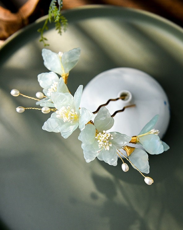 Jade look alike Hairpiece White Champaca - Oriental Me