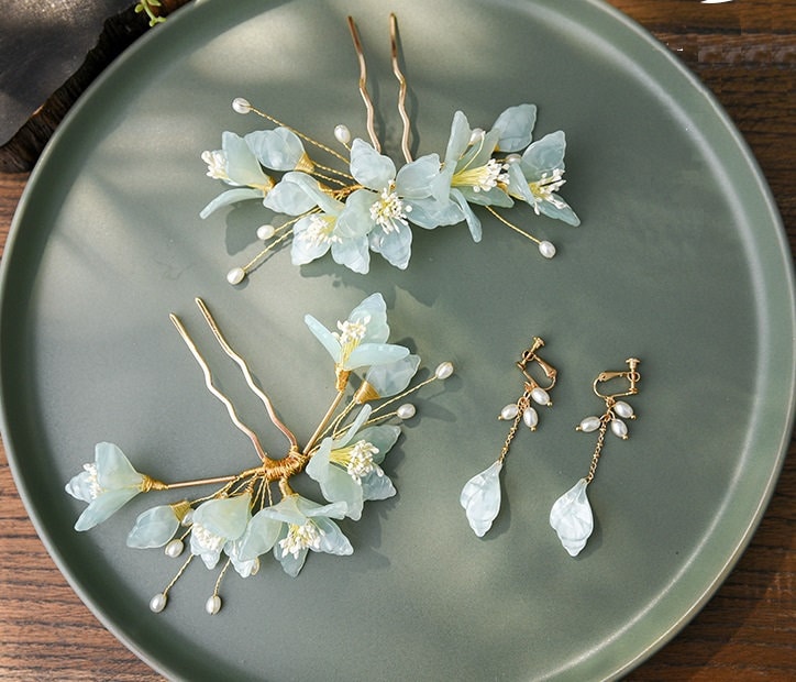 Jade look alike Hairpiece White Champaca - Oriental Me