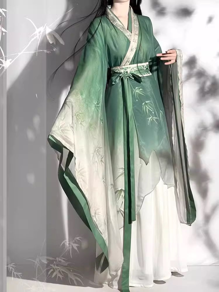 model in green bamboo leaves hanfu