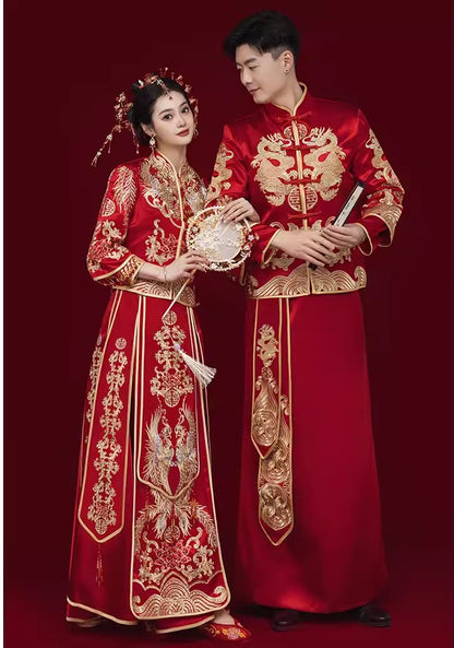 couple in Traditional Chinese Wedding Qun kwa Gua and tang suit Ma Gua Set