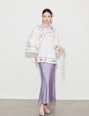 Neue Bluse und Rock im chinesischen Stil mit elfenbeinfarbenem, lila Kragen