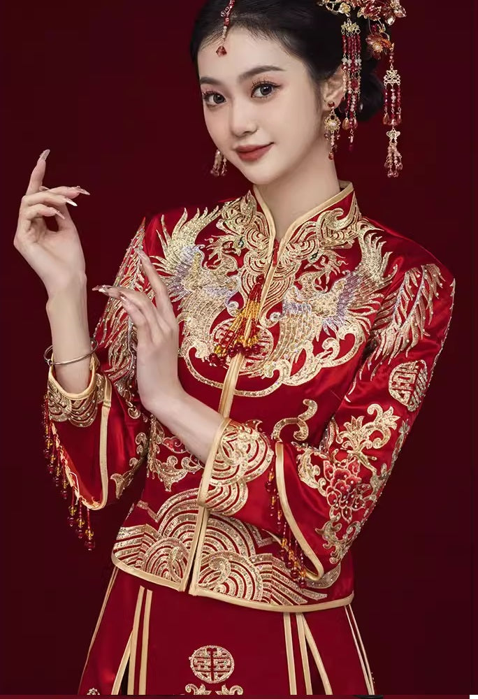 Ensemble de costume de mariage rouge Qun Kwa et Tang | Blissful