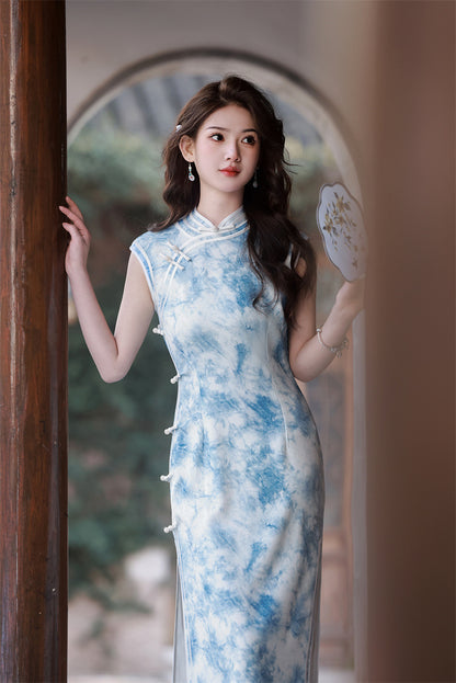 Robe Qipao sans manches bleu ciel et blanche