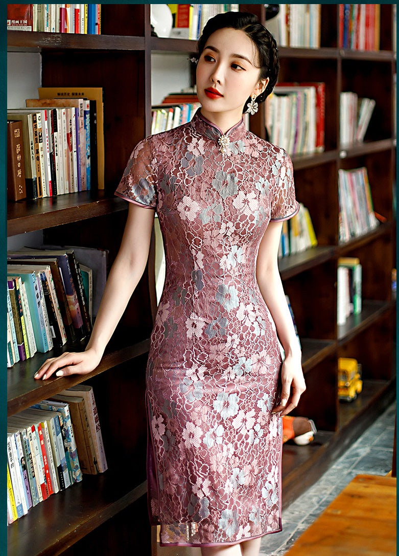 Robe Qipao en dentelle florale violette