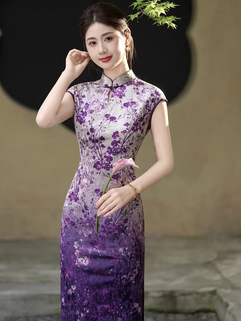 Gradient Purple Floral Velvet Sleeveless Modern Qipao