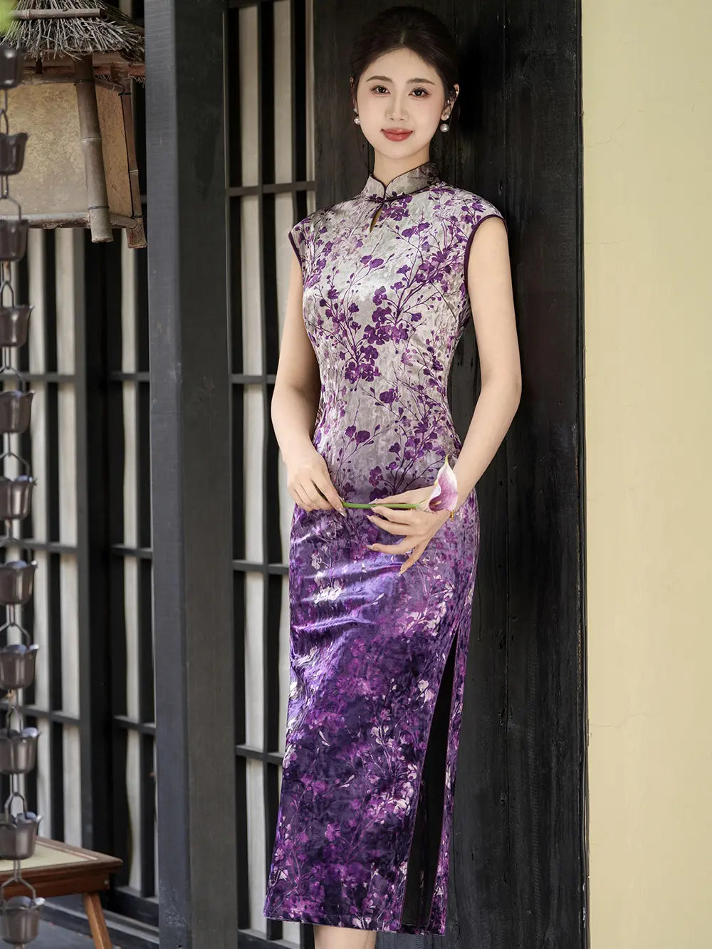 Gradient Purple Floral Velvet Sleeveless Modern Qipao
