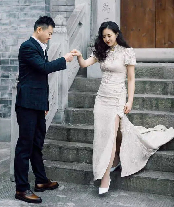 Ivory White Open Back Floral Lace Wedding Cheongsam Qipao Dress with Train