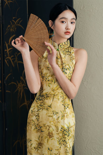 Robe Qipao Midi Cheongsam à Fleurs Jaune Radieuse à Col Halter