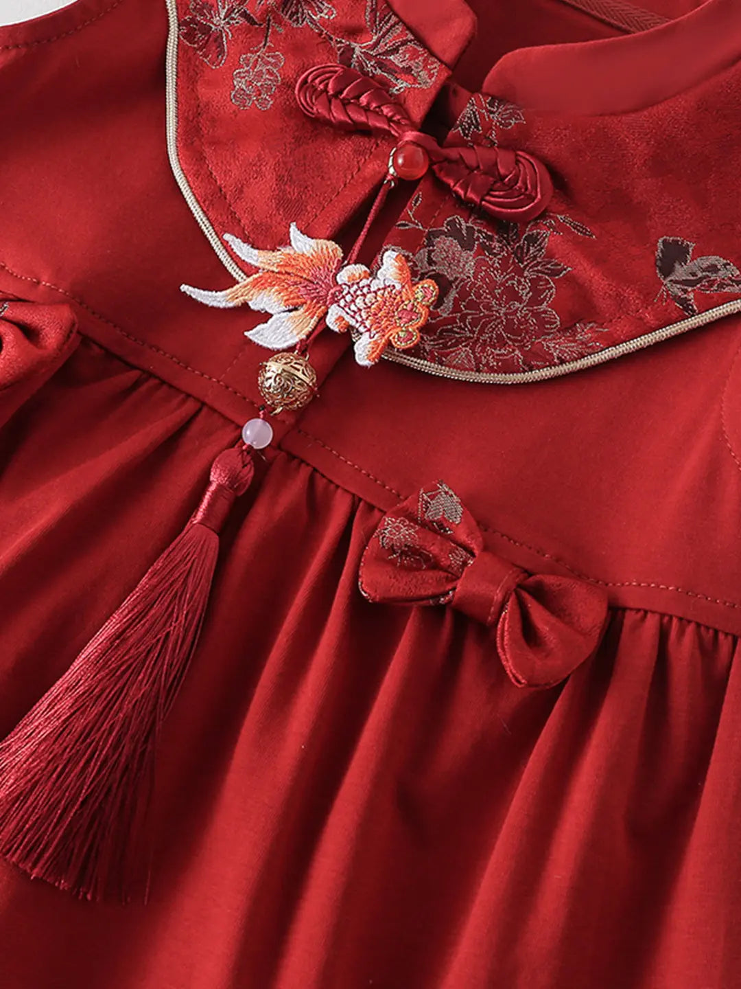 Red traditional Baby Girl Chinese Summer Zhuazhou Ceremony Dress dress with floral embroidery and tassels