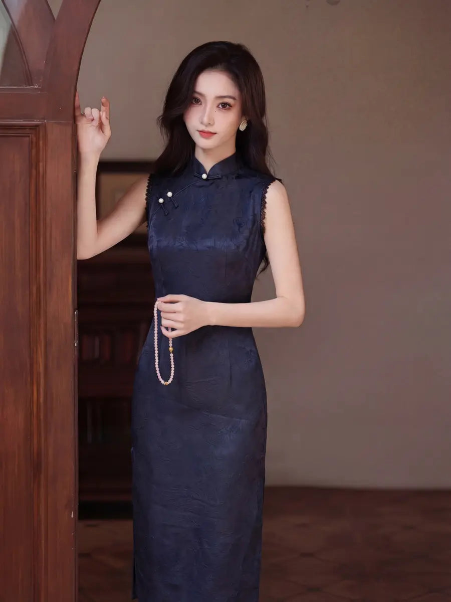 Textured Jacquard Sleeveless Maxi Qipao With Lace Trim