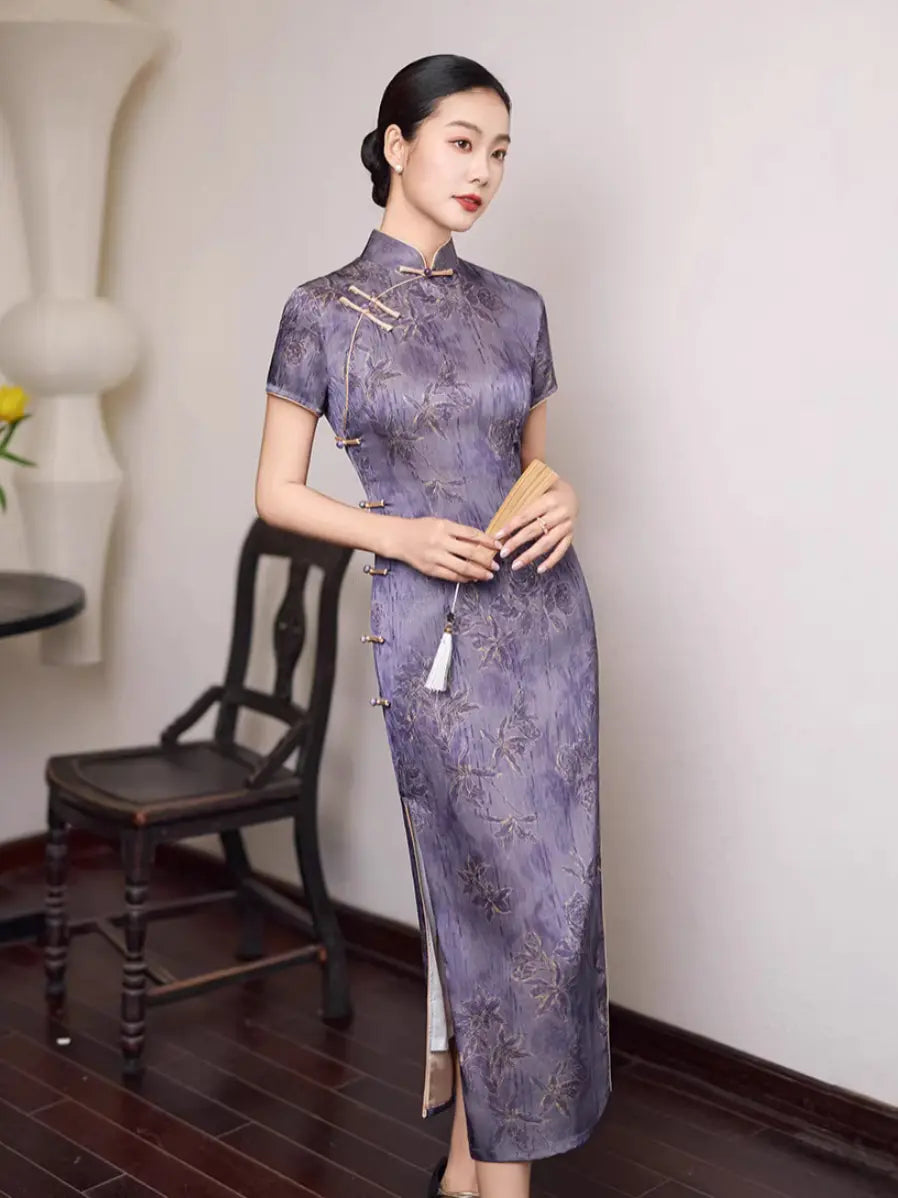 Qipao longue à fleurs lavande vintage