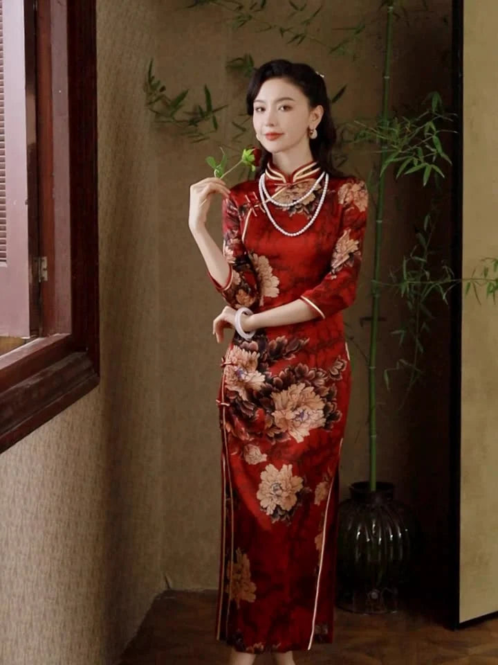 Red 3/4 Long Sleeves Floral Silk Qipao | Peony