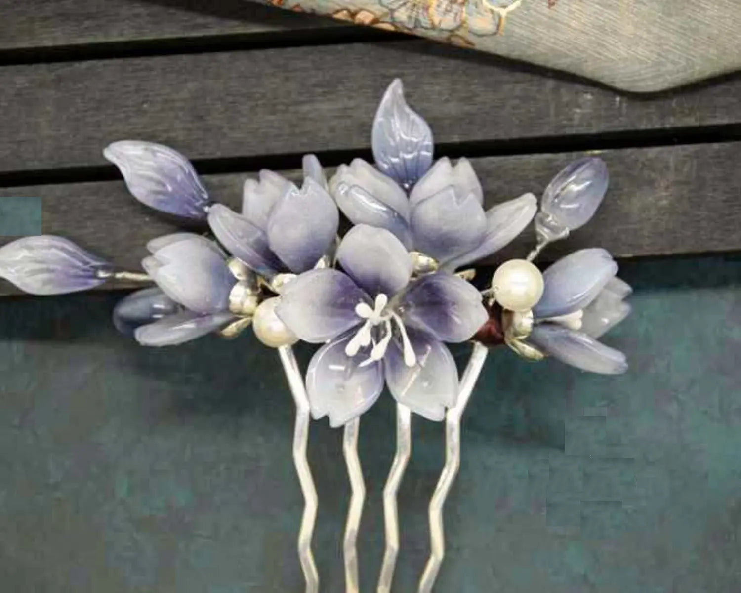 Jade Look Alike Floral Hanfu Hair Comb 