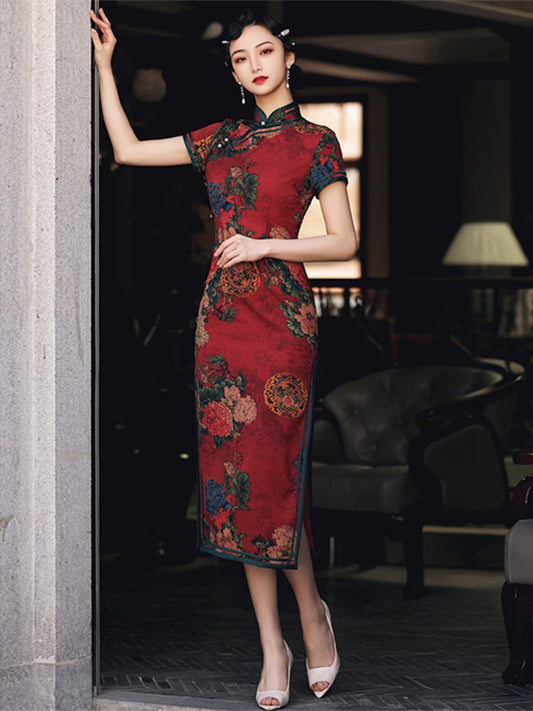 Model in red chinese floral qipao cheongsam dress standing
