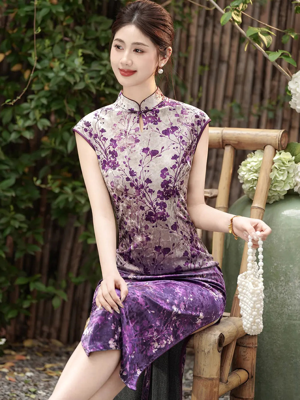 Gradient Purple Floral Velvet Sleeveless Modern Qipao