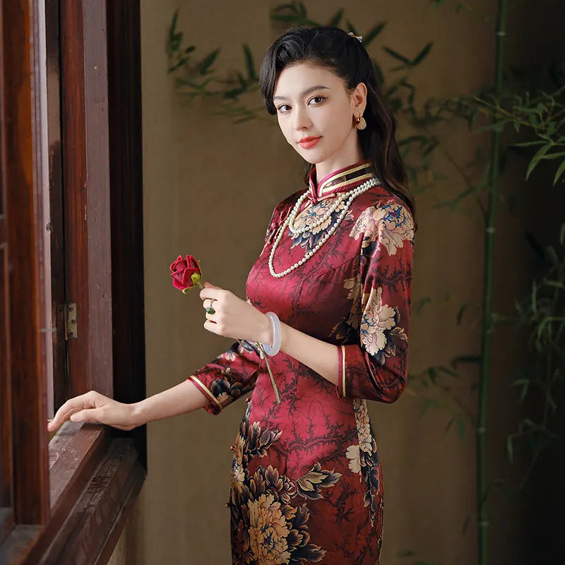 Red 3/4 Long Sleeves Floral Silk Qipao | Peony