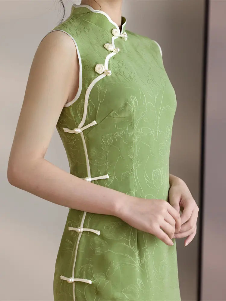 Blaues ärmelloses Midi-Qipao-Kleid aus Jacquard