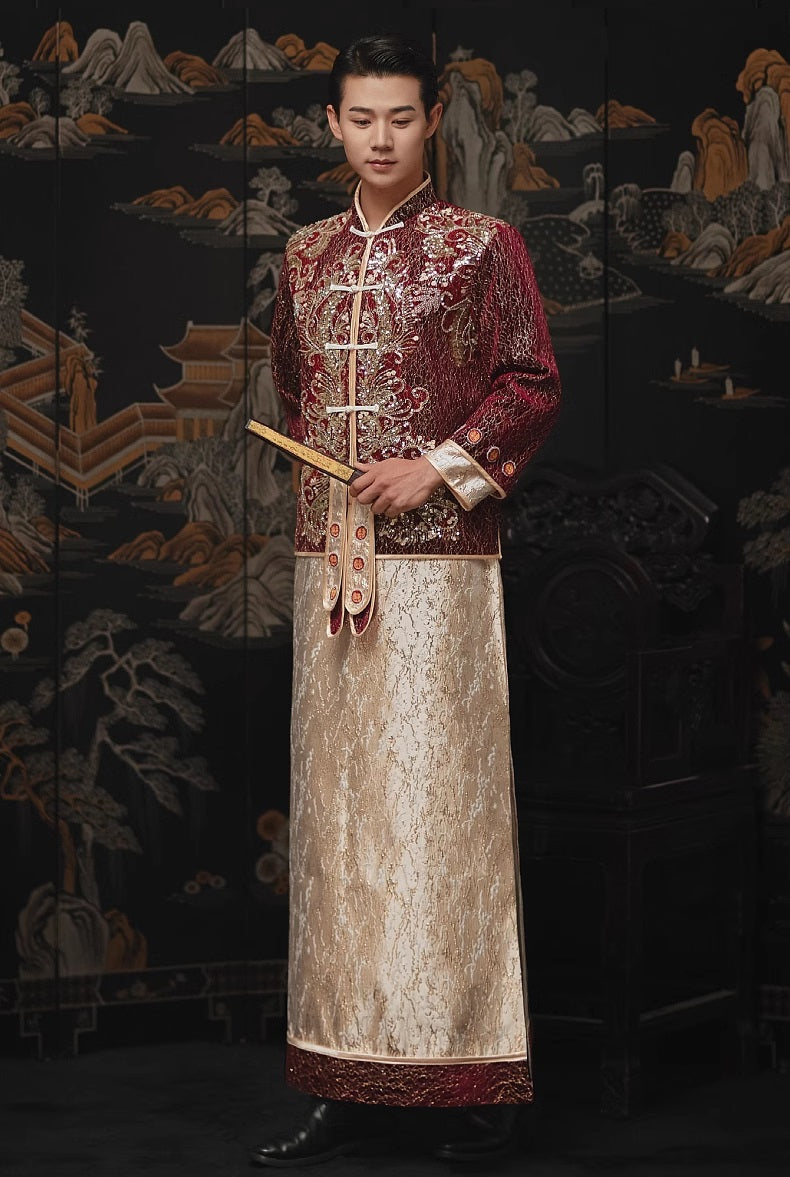 model in traditional chinese Burgundy Gold Groom Tang suit Ma Gua side 