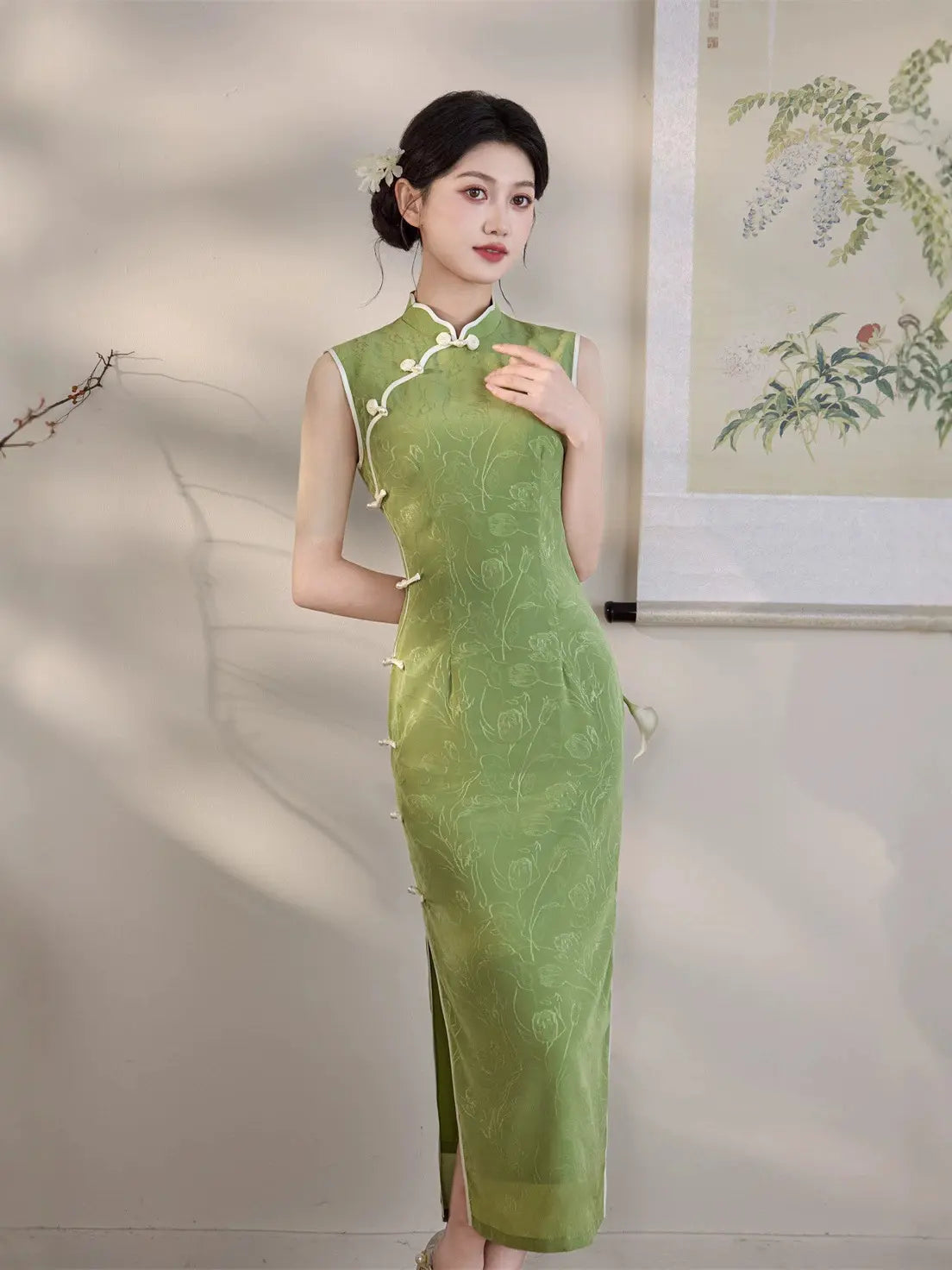 Blaues ärmelloses Midi-Qipao-Kleid aus Jacquard