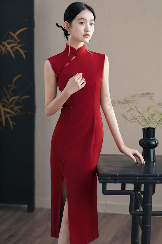 a chinese girl is Red Sleeveless Modern Qipao  Dress