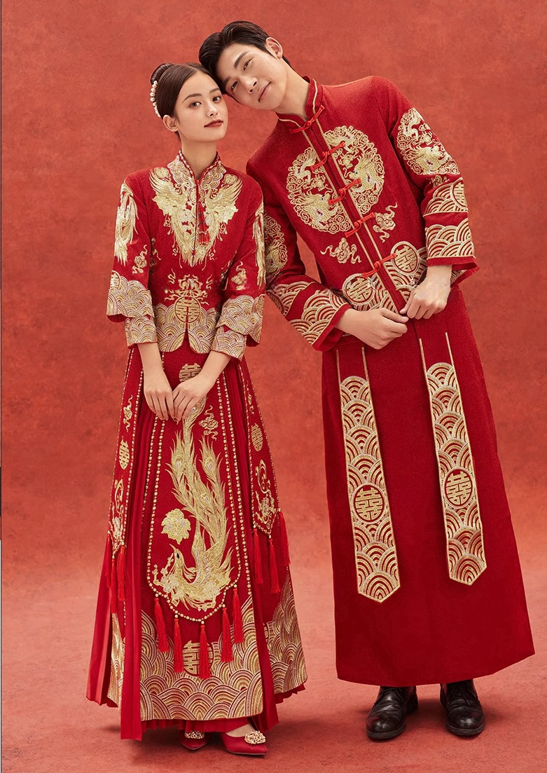 Traditional chinese wedding qun kwa dress and tang jacket ma gua
